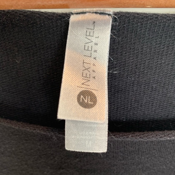 🟡Thin Blue Line Sweatshirt - Picture 6 of 6